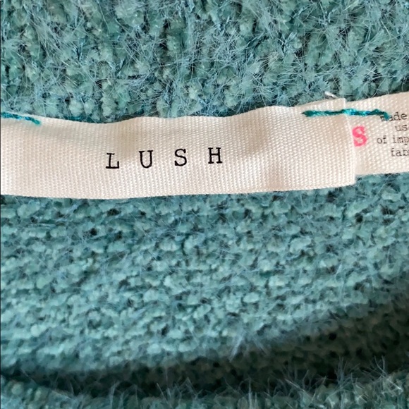 Sweater - Picture 3 of 4